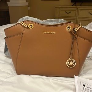 Michael Kors jet set travel tote NWT
